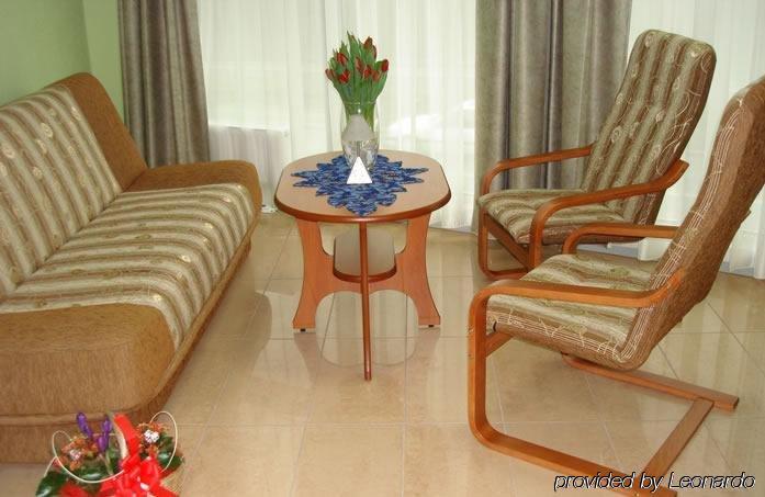 Hotel I Restauracja W Luboniu Luboń Quarto foto